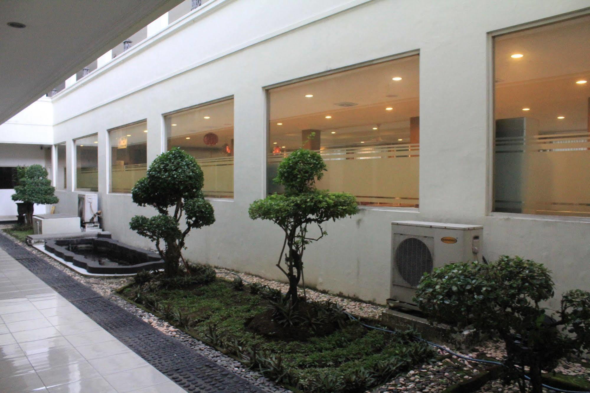 Hotel Sinar 3 Sedati Ngoại thất bức ảnh